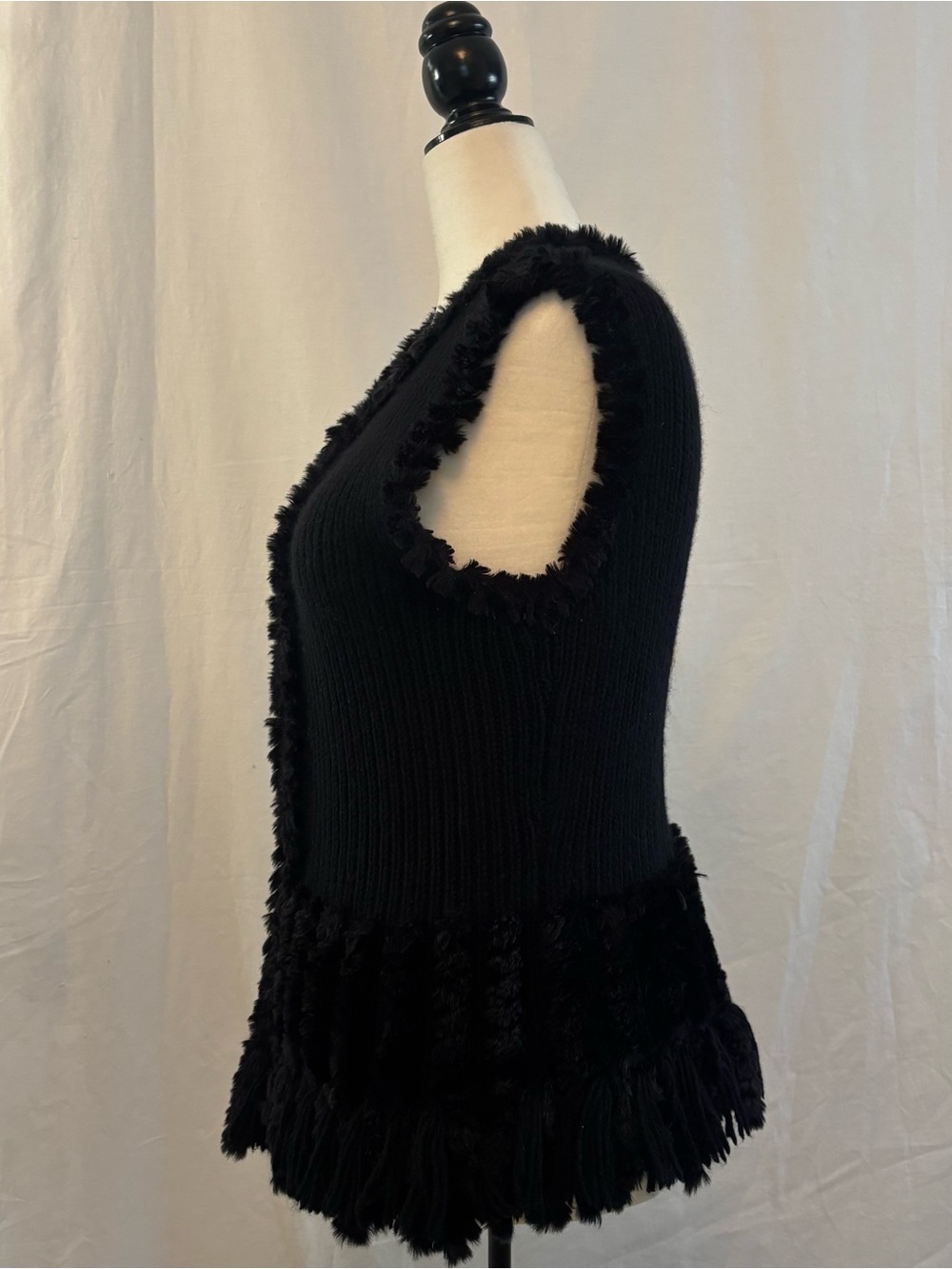 Moiselle Black Luxe Wool Knit Vest Quiet Luxury Dark Academia Boho Goth Size 2 - Picture 4 of 10
